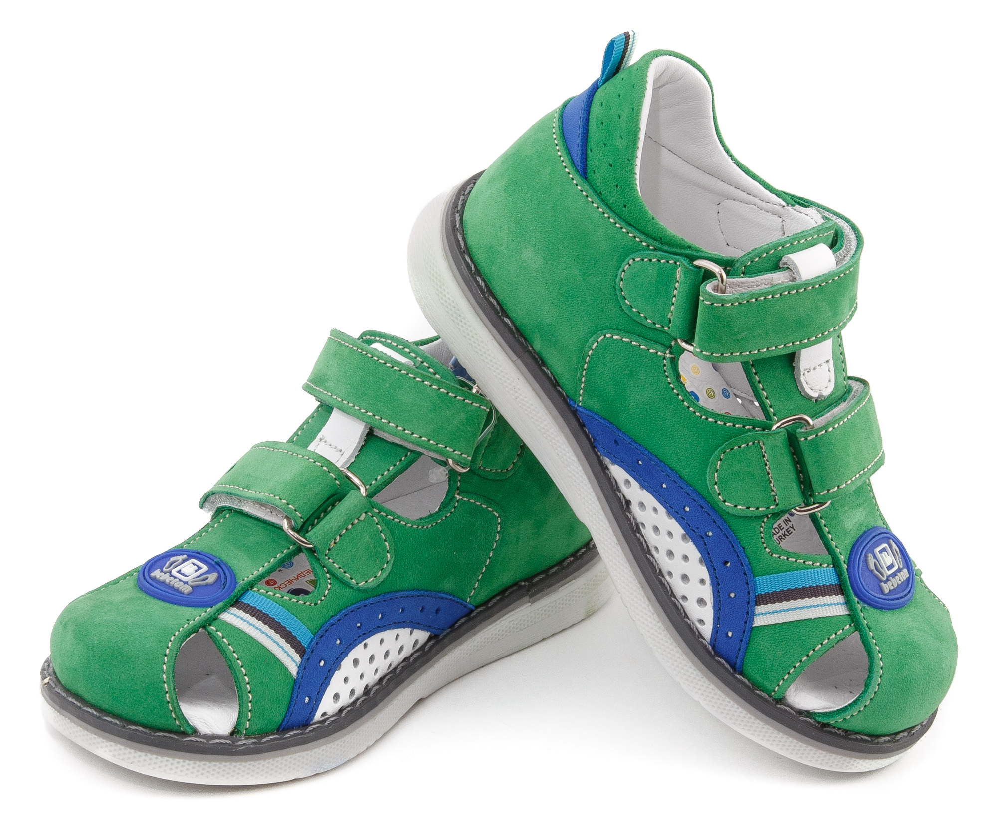 GO GREEN shoes with orthopedic features